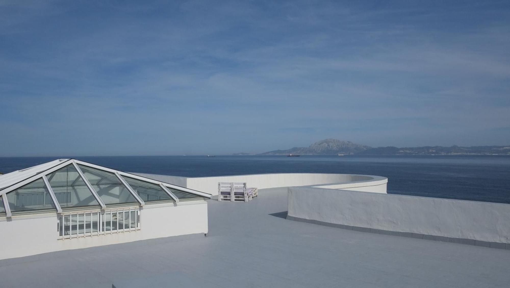 ホテル Floating House タリファ エクステリア 写真